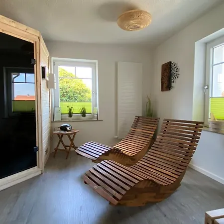 Haus Mariechen Whg 2- 5-Sterne-Dtv-Klassifizierung- Naehe Silbersee Mit Terrasse & Sauna, Lägenhet Frielendorf